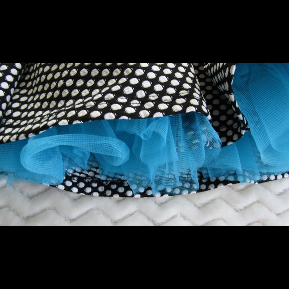 Polka dot Rockabilly Dress With Lace Back - Picture 3 of 8